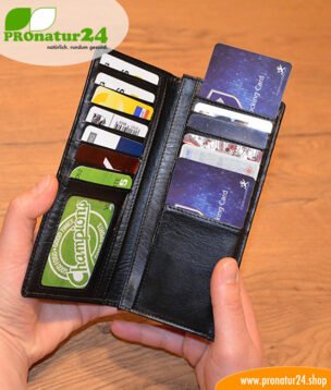 RFID NFC blocker card. Protective card & jammer / data protection for your cards in purses, wallets, and card cases